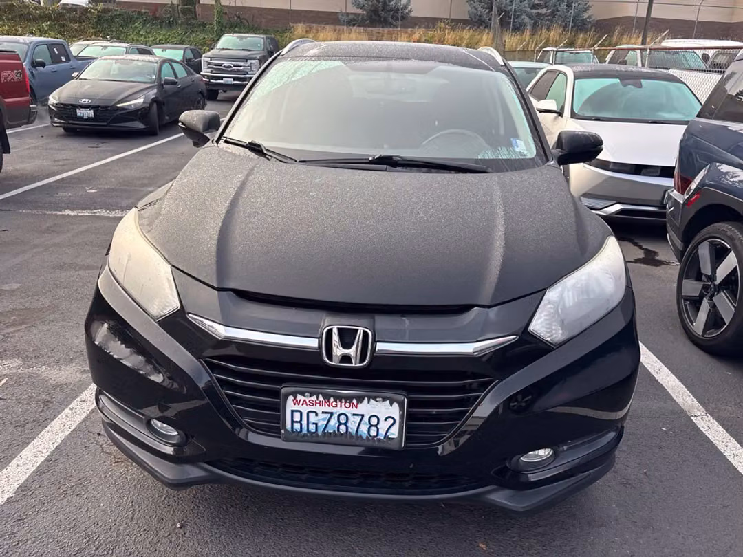 2017 Honda HR-V EXL - Image 2