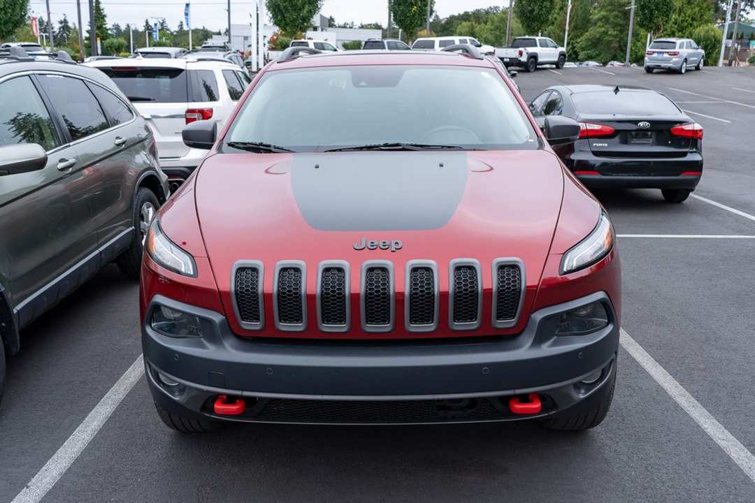 2017 Jeep Cherokee Trailhawk L Plus - Image 2