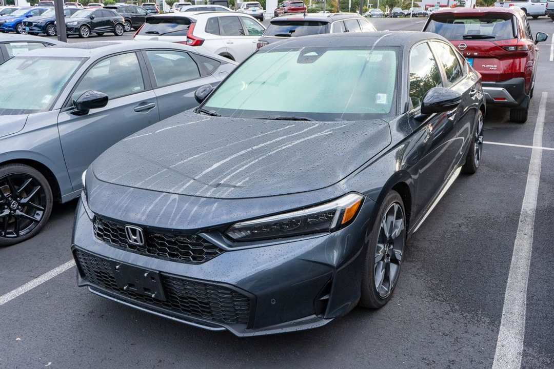 2026 Honda Civic Hybrid Sport Touring - Image 3