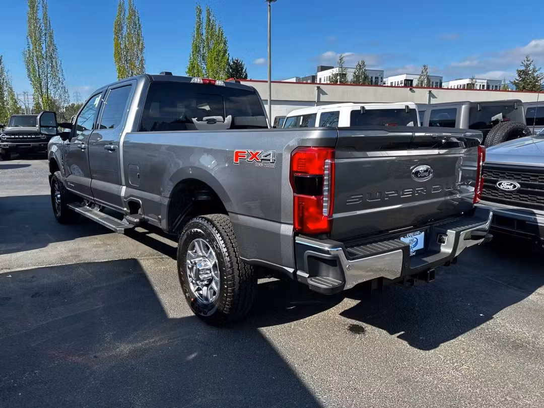 2026 Ford F-350Sd - Image 3