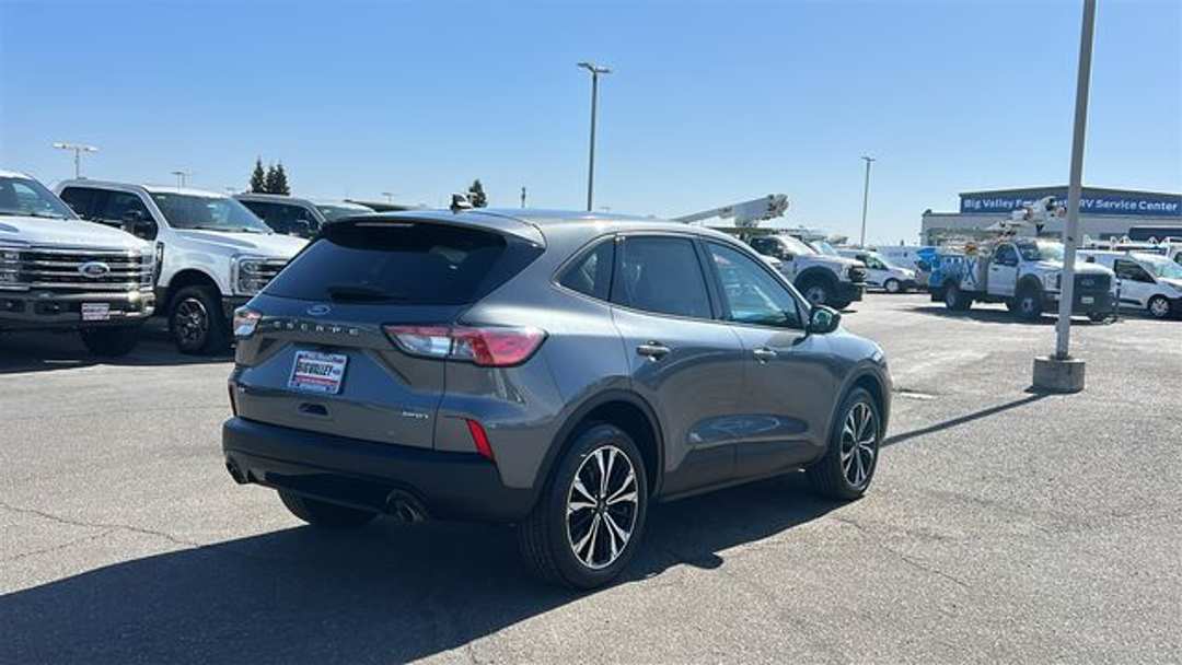 2022 Ford Escape SE - Image 3