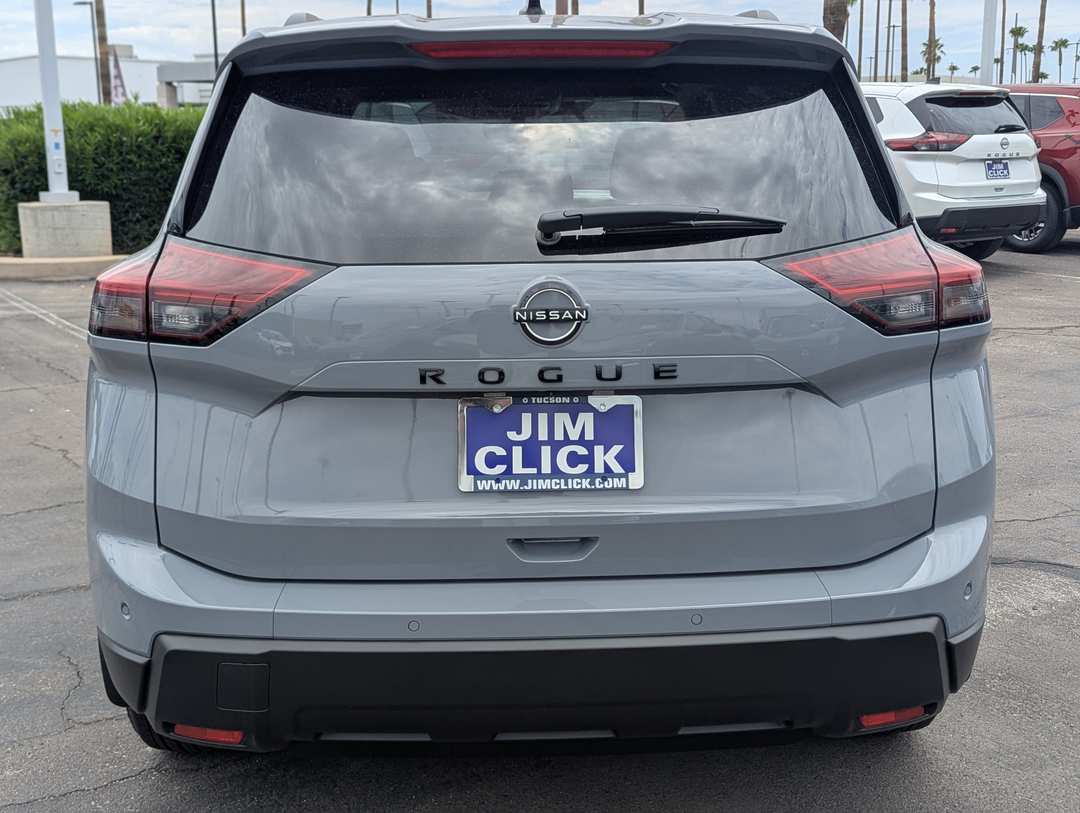 2026 Nissan Rogue Dark Armor - Image 3