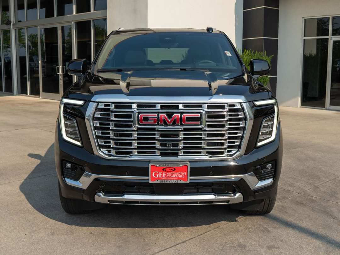 2026 GMC Yukon Xl Denali - Image 2