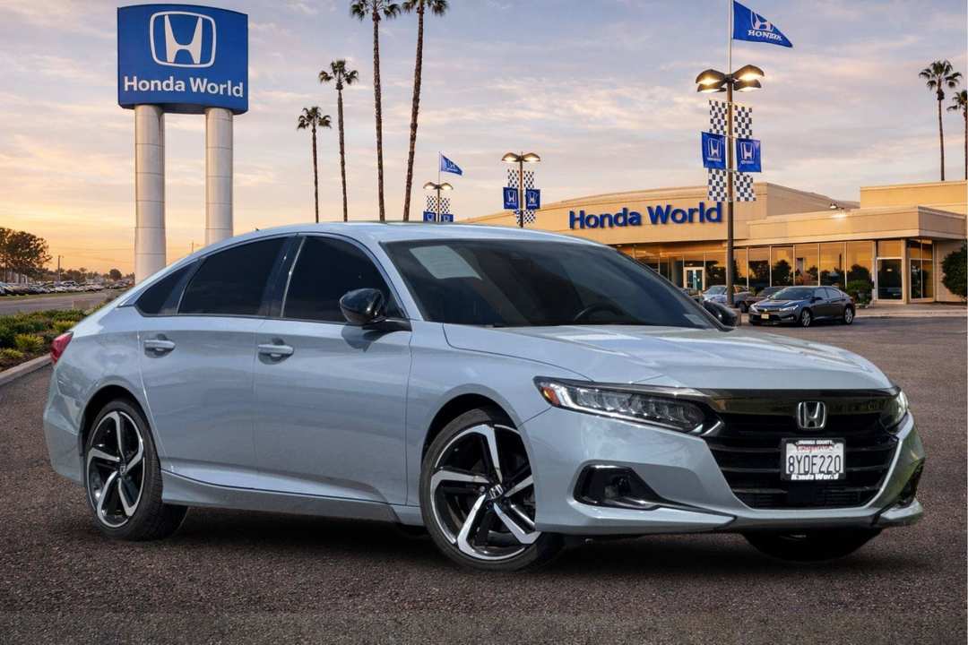 2021 Honda Accord Sport 2.0T - Image 2