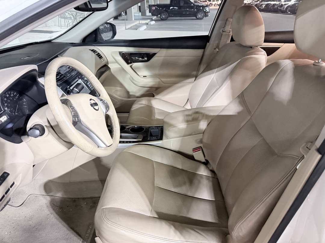 2014 Nissan Altima 2.5 SL - Image 2