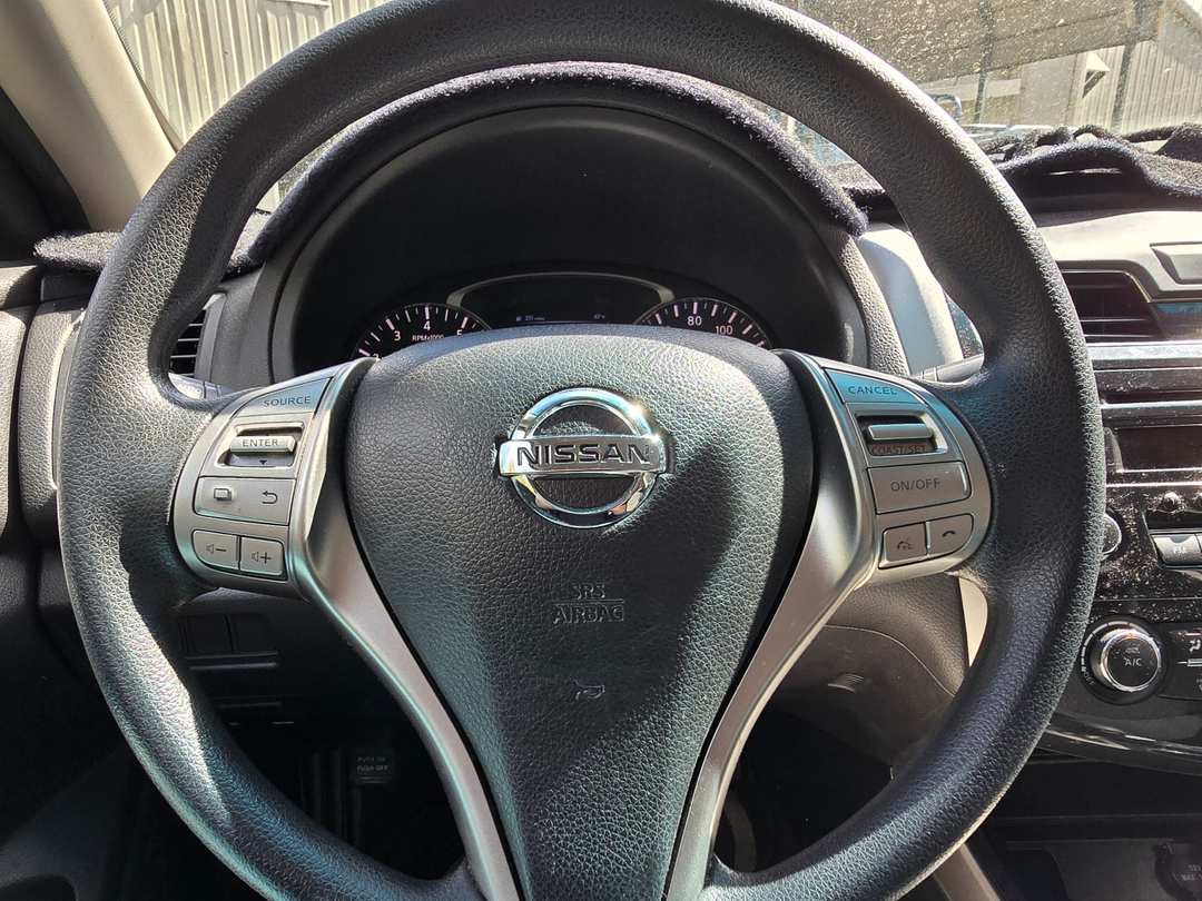 2014 Nissan Altima 2.5 S - Image 3