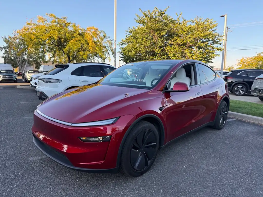 2026 Tesla Model Y - Image 3