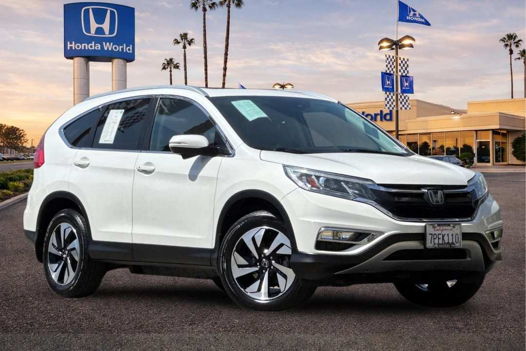 2016 Honda CR-V Touring - Image 2