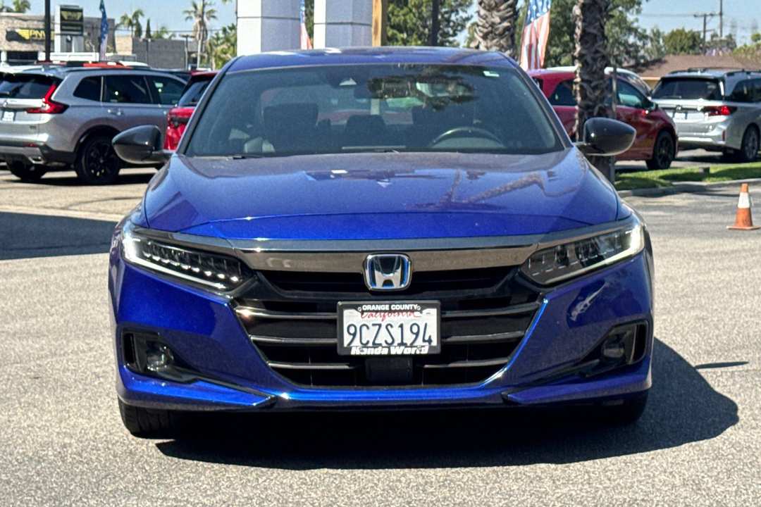 2022 Honda Accord Hybrid Sport - Image 3