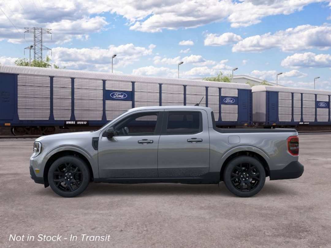 2026 Ford Maverick LARIAT - Image 2