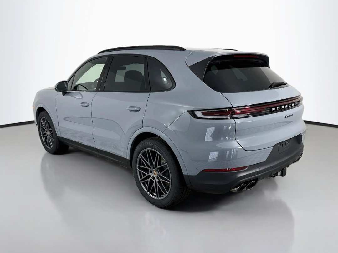 2026 Porsche Cayenne - Image 3