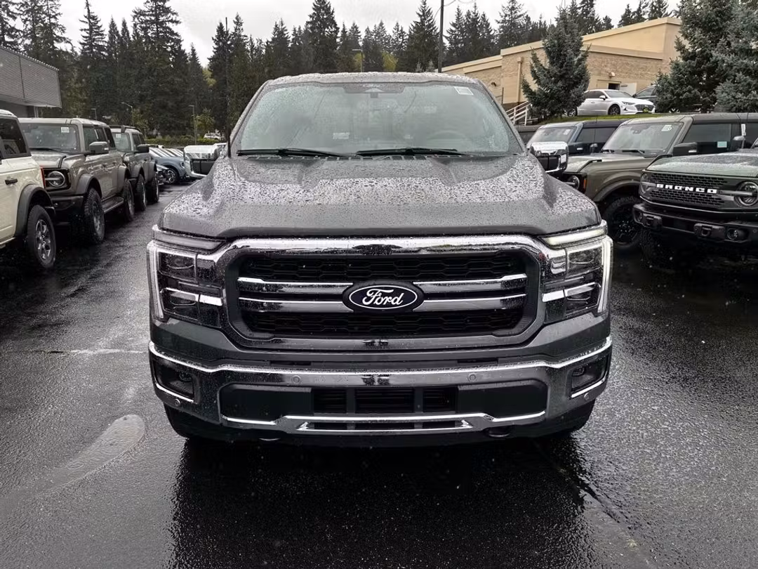 2026 Ford F-150 Lariat - Image 3